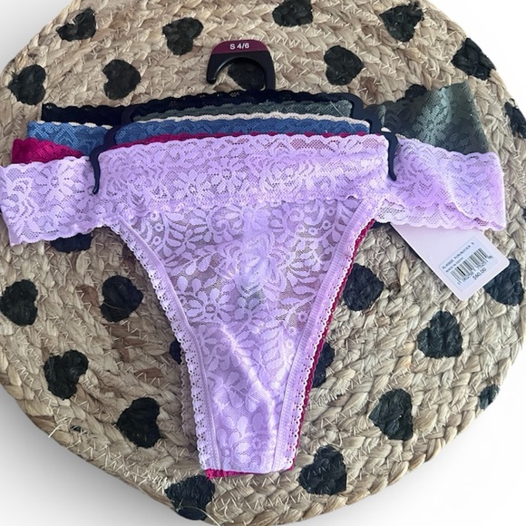 NWT 6 pairs Nearly Nude New Lace Women's thong Intimates in six colors - Picture 3 of 7